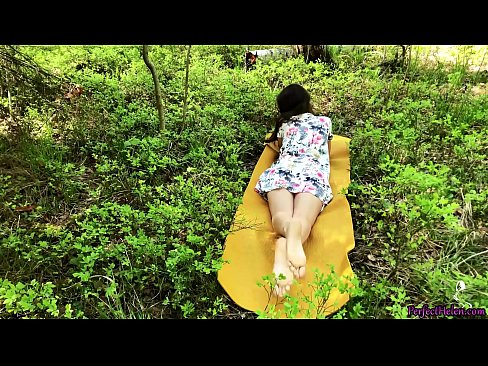 ❤️ ටින්ඩර් මත සිටින ආගන්තුකයෙක් මගේ පුකට ස්වයං වින්දනයේ යෙදෙන අතර වනාන්තරයේ දැඩි ආශාවකින් කෙලෙසයි ❤❌ Sluts අප වෙත  ﹏